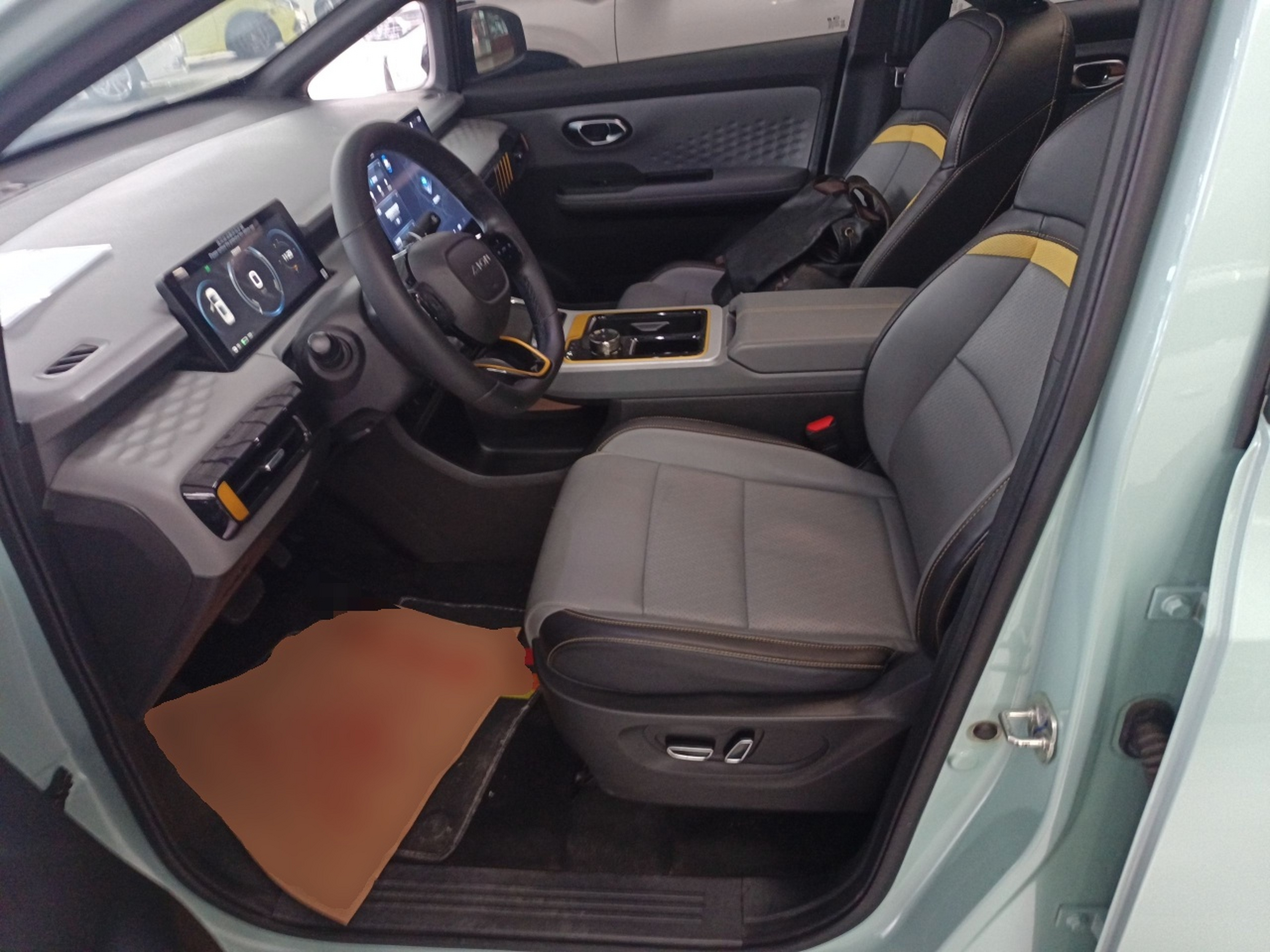 Переднее сиденье в автомобиле