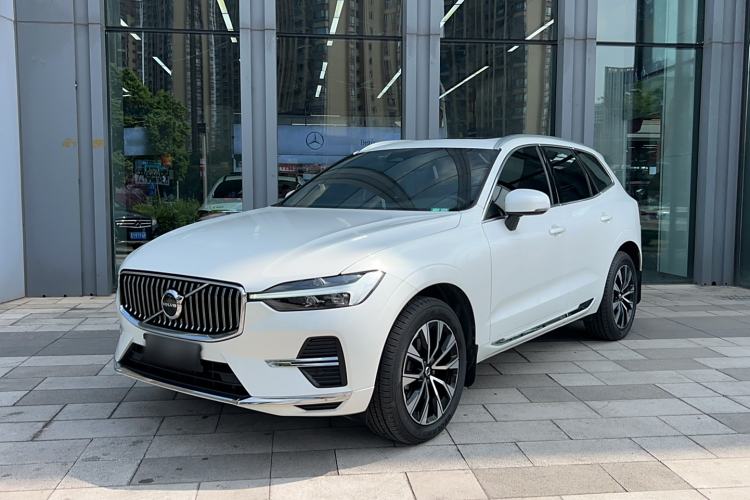 Used Volvo XC60 2023 B5 4x4 Smart Luxury Edition
