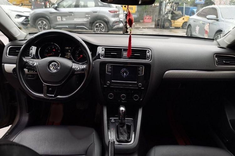 Used Volkswagen Sagitar 2018 1.6L Automatic Comfort Model
