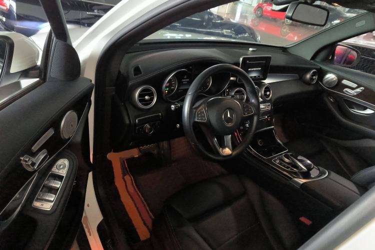 Used Mercedes-Benz GLC 2017 GLC 260 4MATIC Dynamic Edition
