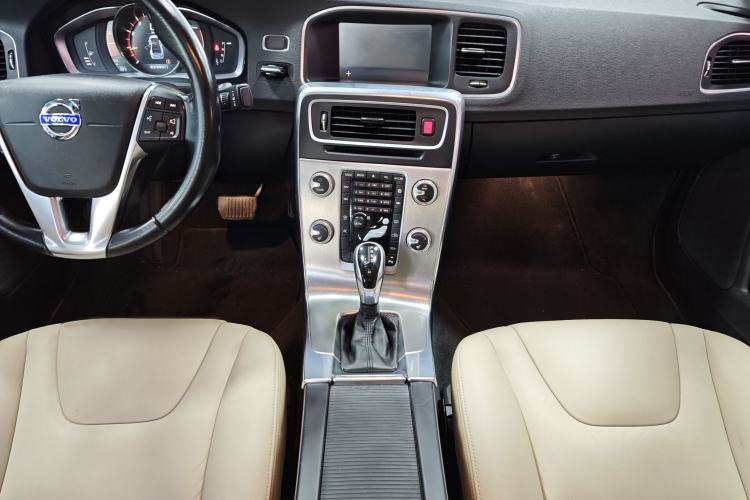 Used Volvo S60 2016 S60L T4 Zhiyuan Edition