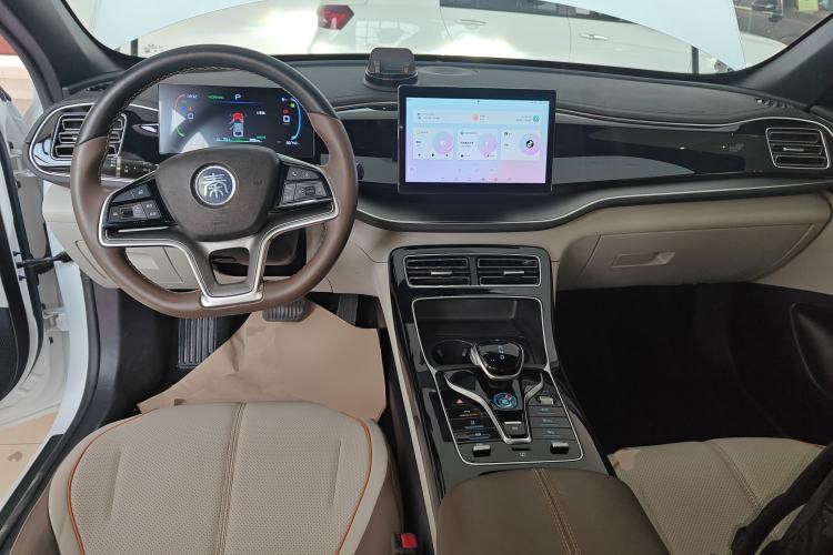 Used BYD Qin PLUS 2024 Honor Edition EV 510KM Leading Model
