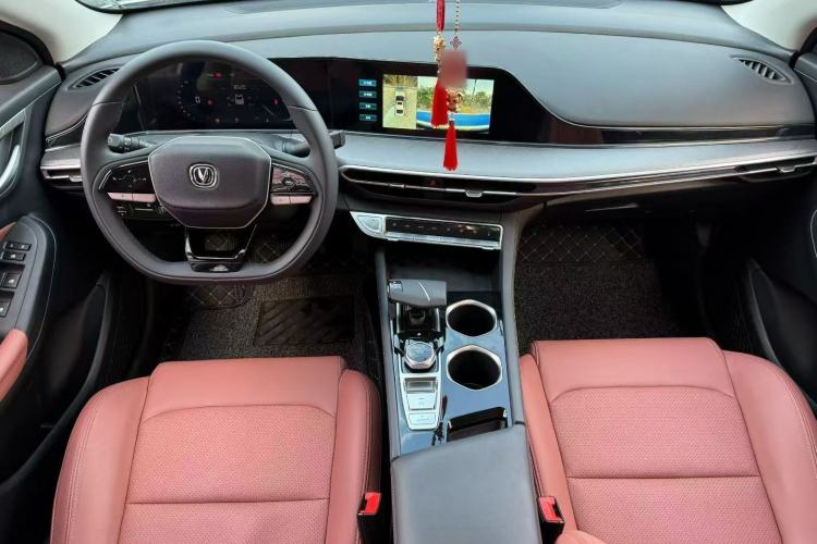 Used Changan Eado 2025 PLUS 1.4T Dual-Clutch High-Energy Version
