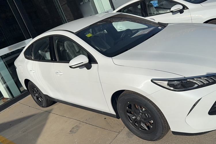 Used BYD Qin PLUS 2025 DM-i Smart Drive 55KM Leading Model
