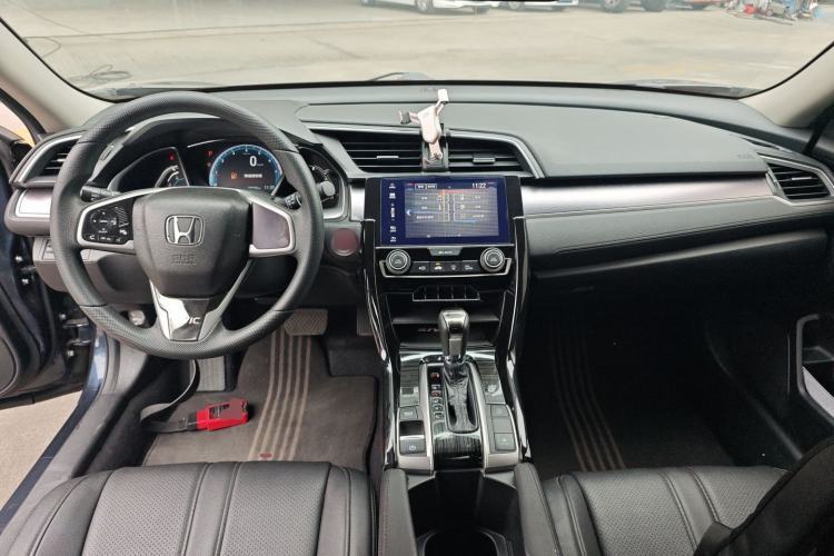 Used Honda Civic 2016 220TURBO CVT Luxury Edition
