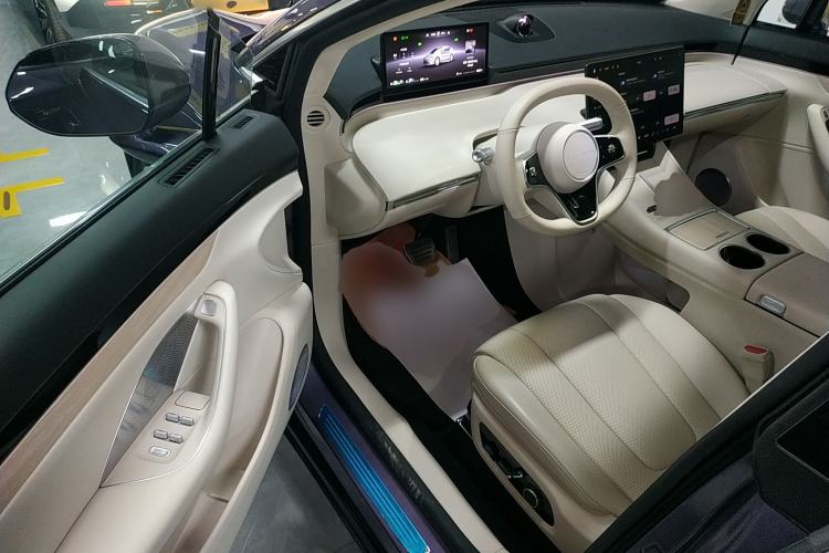 Used Hima Luxeed R7 2025 Range-Extended Version 251 km Max
