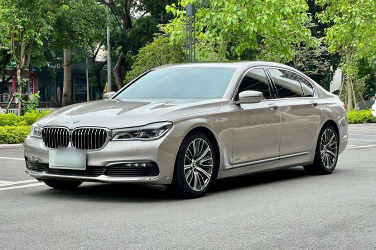 Used BMW 7 Series 2016 730Li Luxury Model
