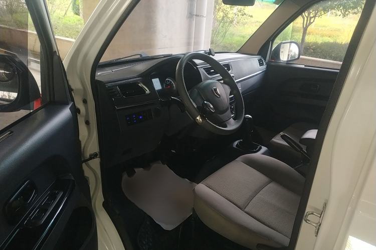 Used Jinbei Hiace X30 2021 1.5L Comfort Model Base Version (No Air Conditioning) Van China VI Standard SWC15M
