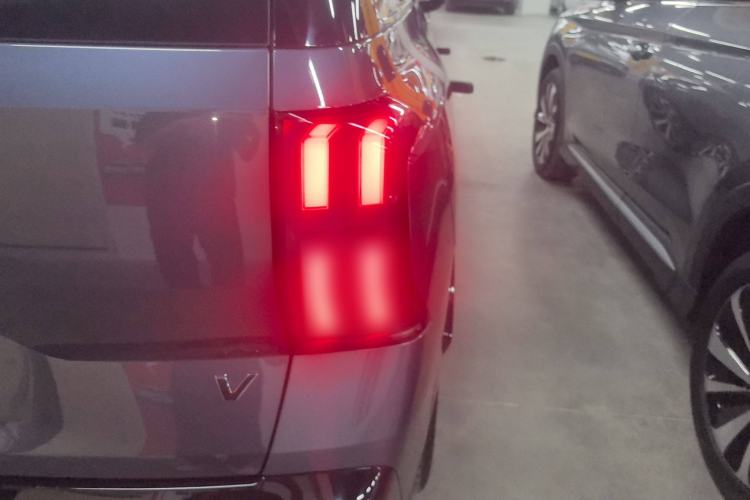 Used AION V 2024 Aion Tyrannosaurus 650 LiDAR Edition
