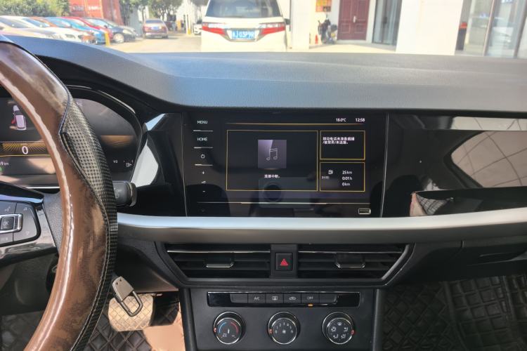 Used Volkswagen Lavida 2022 1.5L Automatic Comfort Edition
