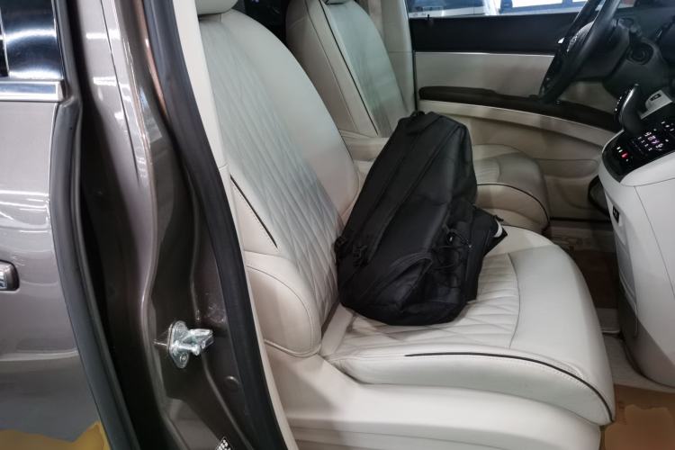 Used Buick GL8 2022 Land Business Class 652T Luxury Model
