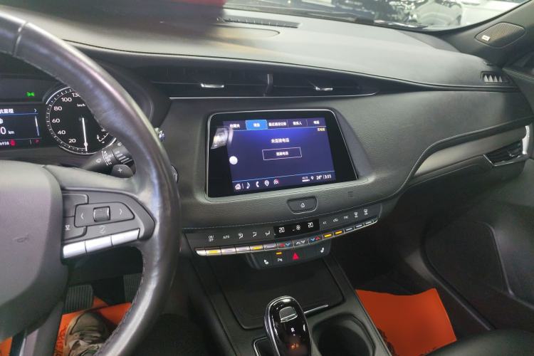 Used Cadillac XT4 2021 28T Two-Wheel Drive Leading Version
