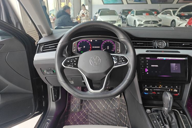 Used Volkswagen Magotan 2023 2 Million Units Commemorative Edition 330TSI DSG Luxury Version