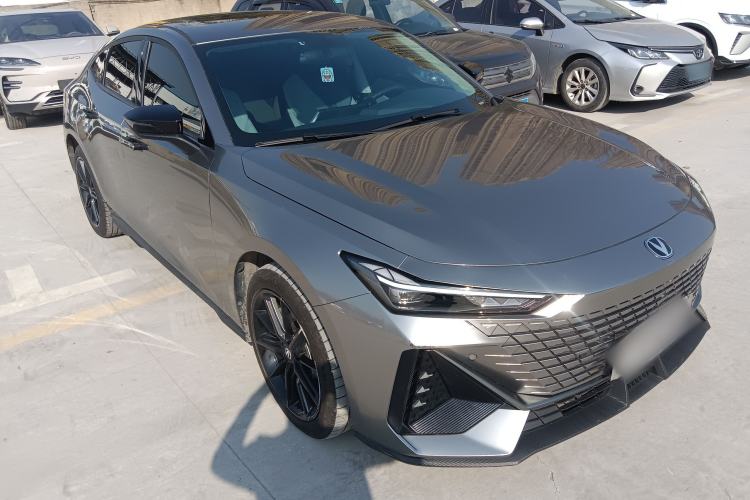 Used Changan UNI-V iDD 2023 Zhidian iDD 1.5T 113km Smart & Fun Version (Rapid Edition)
