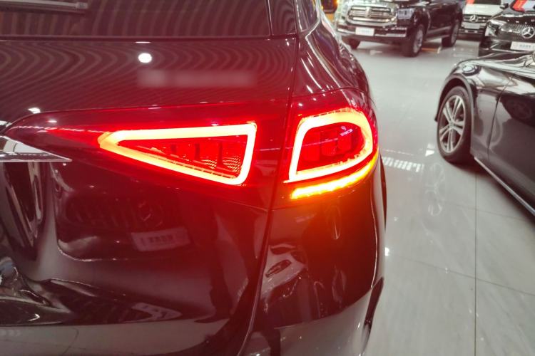 Used Mercedes-Benz GLE 2023 GLE 450 4MATIC Stylish Model
