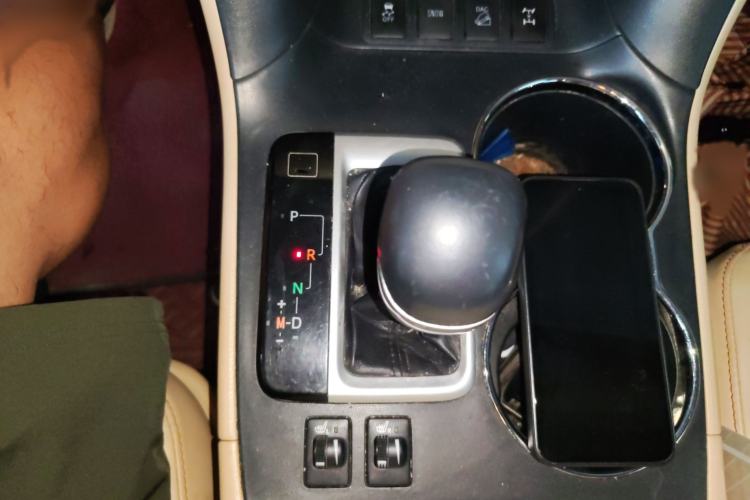 Used Toyota Highlander 2018 2.0T Four-Wheel Drive Luxury Version 7 Seats China VI Standard