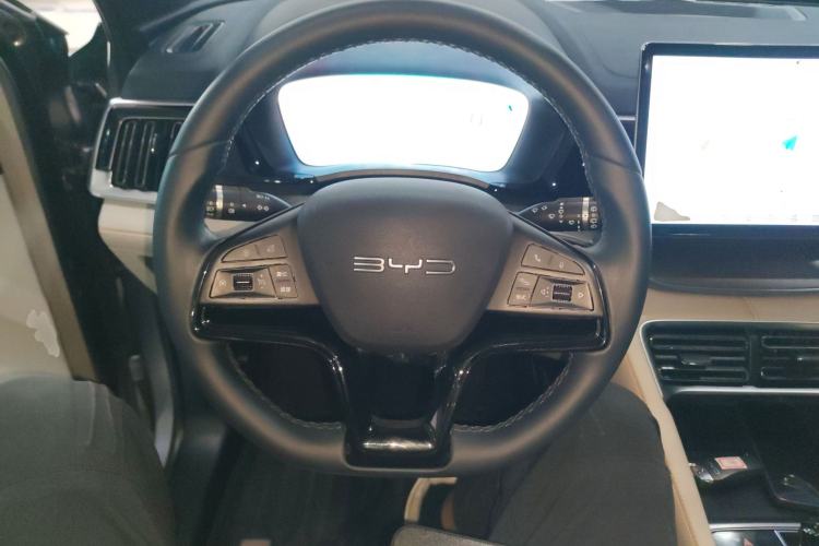 Used BYD Song PLUS New Energy 2024 HONOR Edition DM-i 110km Flagship Model
