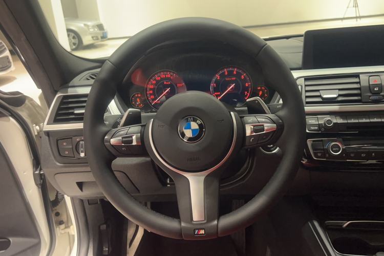 Used BMW 3 Series 2019 320i M Sport Night Edition
