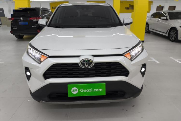 Used Toyota RAV4 2024 2.0L CVT Two-Wheel Drive Fashion Edition
