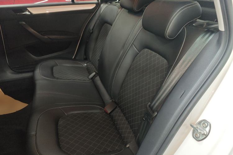 Used Skoda Rapid Spaceback 2018 1.6L Automatic Comfort Edition
