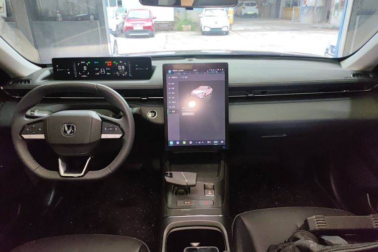 Used Changan Eado 2025 Blue Whale 1.5T 500Bar Prestige Model
