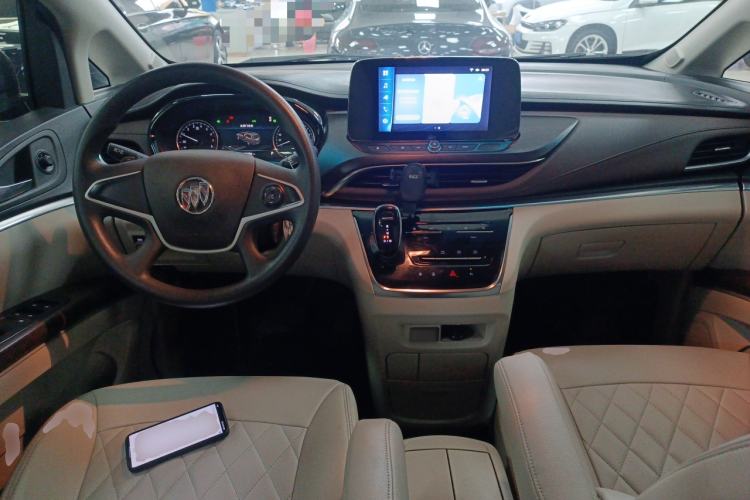 Used Buick GL8 2020 Land Cruiser Executive Class 652T Comfort Model
