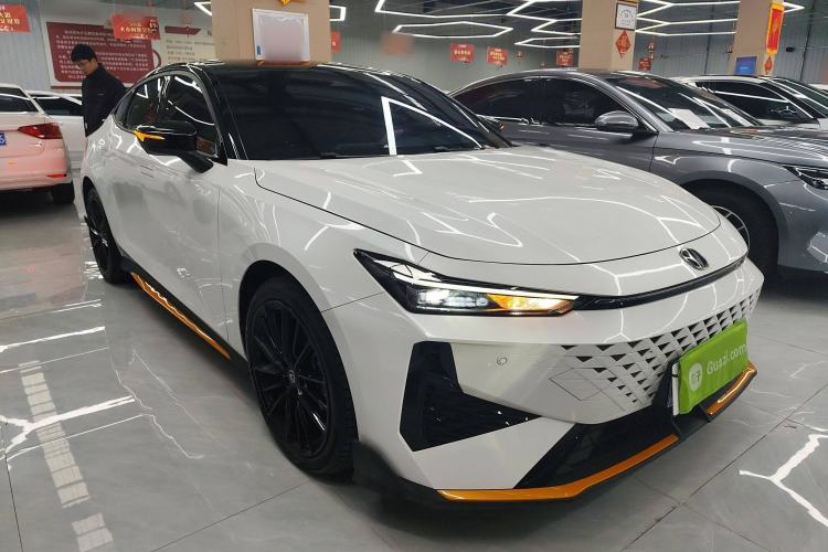 Used Changan UNI-V 2024 1.5T Prestige Sport Edition