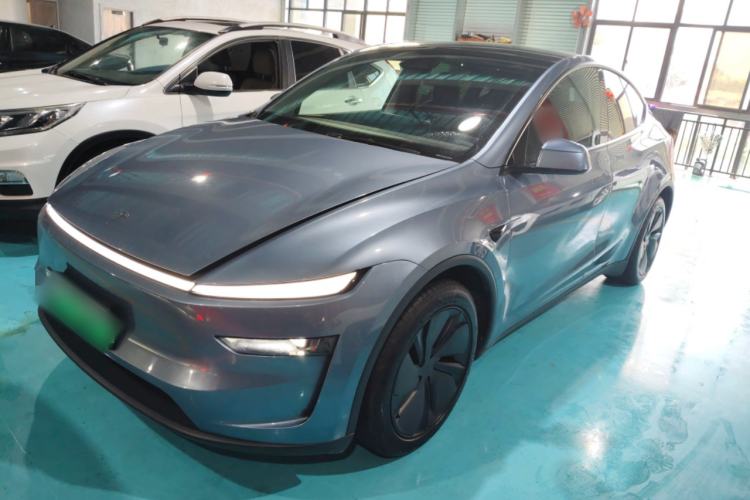 Used Tesla Model Y 2025 Rear-Wheel Drive First Edition