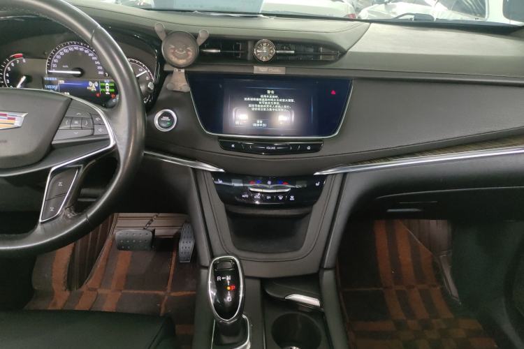 Used Cadillac XT5 2018 28E Four-Wheel Drive Tech Version
