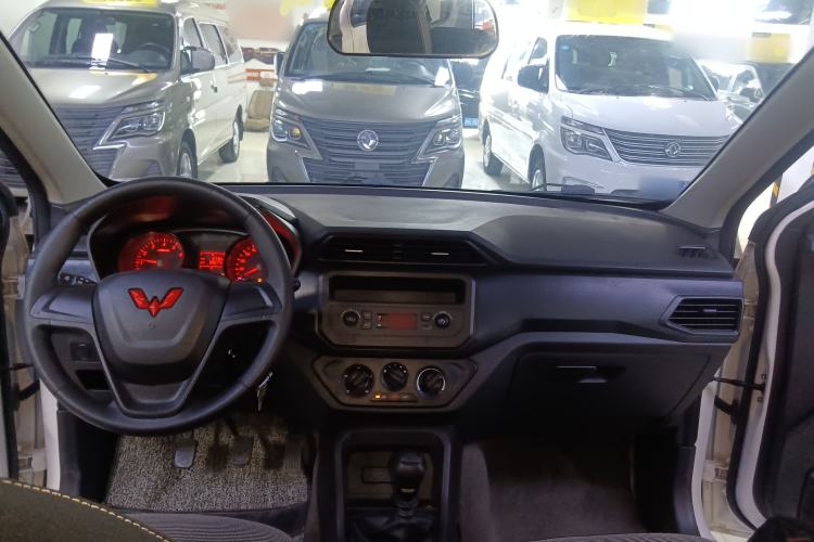 Used Wuling Hongguang 2021 1.5L Revised S Base Version with Electric Power Steering LAR
