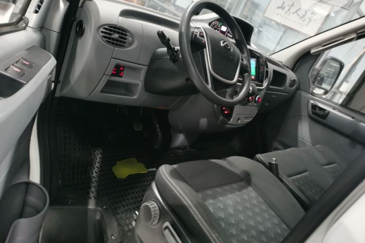 Used SAIC MAXUS Xintu V80 2021 2.0T AMT Classic Aoyuntong Long Wheelbase Mid-Roof 6/7/8/9-Seater
