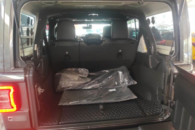 Used  Wrangler 2021 2.0T Sahara Four-Door Edition
