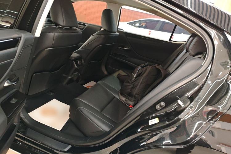 Used Lexus ES 2018 200 Excellence Edition China V Standard
