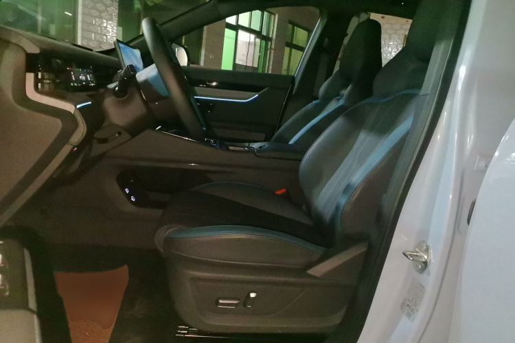 Used JETOUR Shanhai Shanhai L6 2024 1.5TD DHT MAX
