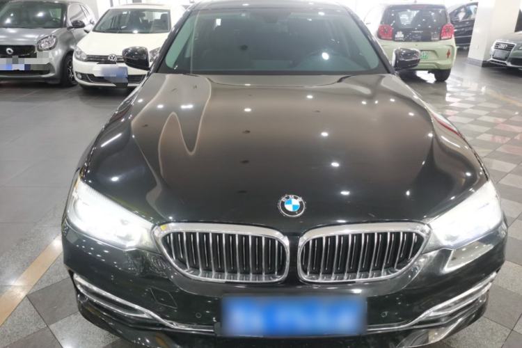 Used BMW 5 Series 2019 Facelifted 525Li Luxury Package
