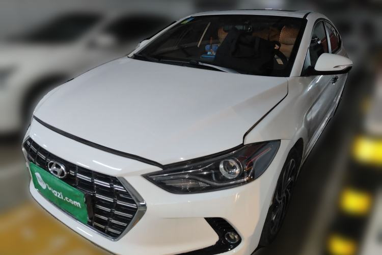 Used Hyundai Elantra 2019 1.4T Dual-Clutch Xuan Dong · Dynamic Model

