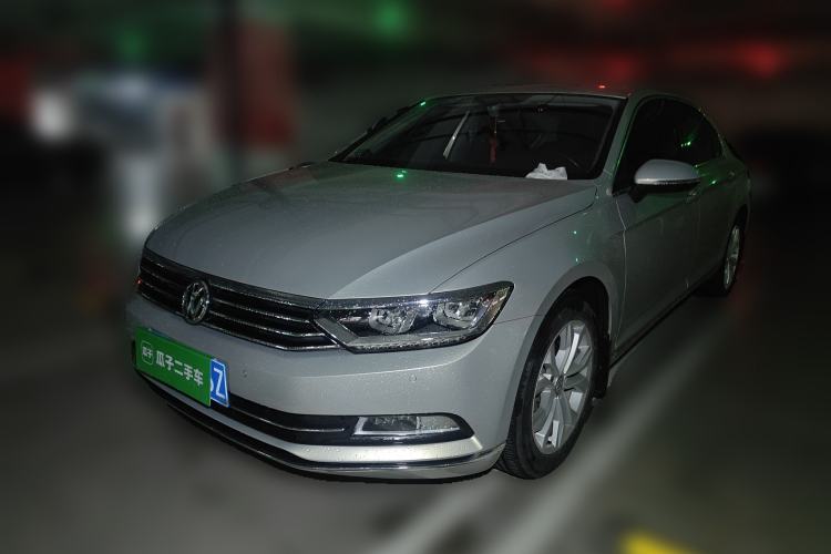 Used Volkswagen Magotan 2018 Facelift 330TSI DSG Luxury Model