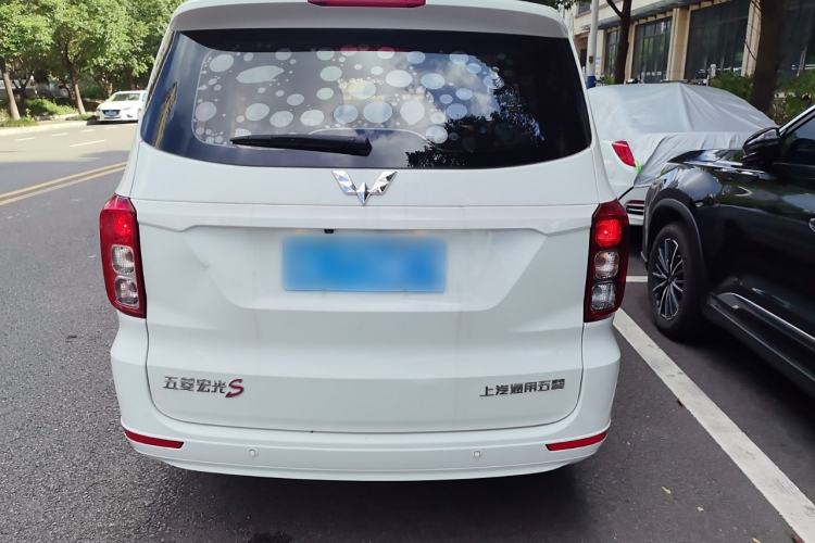 Used Wuling Hongguang 2019 1.5L S Comfort Edition China VI LAR
