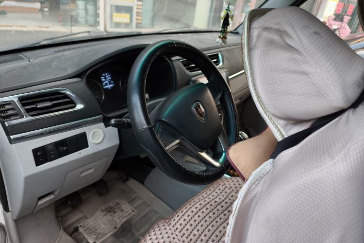 Used Jinbei New Hiace X30L 2018 1.5L Box Truck Wealth Edition DLCG14