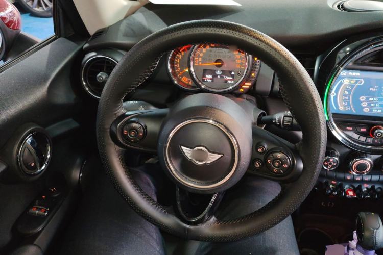 Used  MINI 2016 1.2T ONE Pioneer Edition
