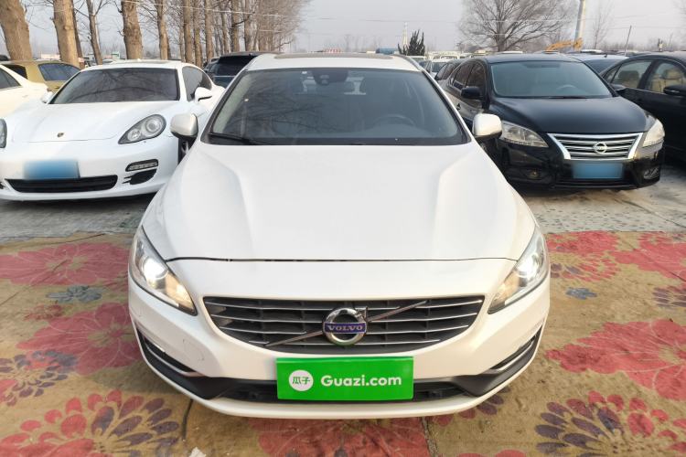Used Volvo V60 2015 T5 Zhiyi Edition