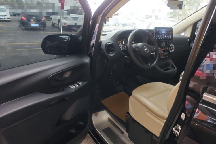 Used Mercedes-Benz Vito 2023 2.0T Elite Version 7 Seats