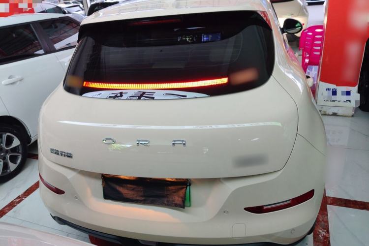 Used ORA Good Cat 2023 401 km Standard Range Luxury Version Lithium Iron Phosphate
