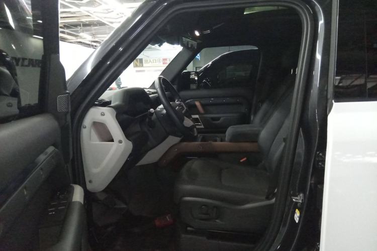 Used Land Rover Defender 2023 Facelift 110 3.0T P400 X-DYNAMIC HSE
