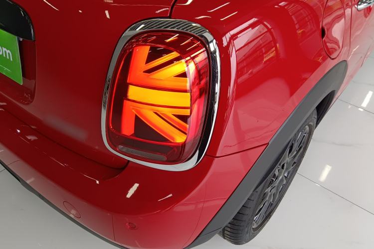 Used MINI MINI 2021 1.5T COOPER Classic Edition Five-Door Version
