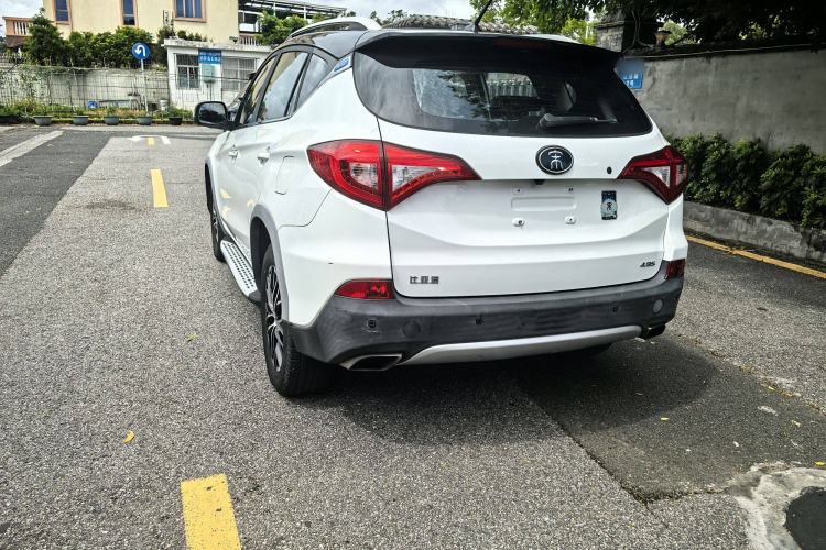 Used BYD Song New Energy 2017 Song DM 1.5TID All-Wheel Drive Luxury Model
