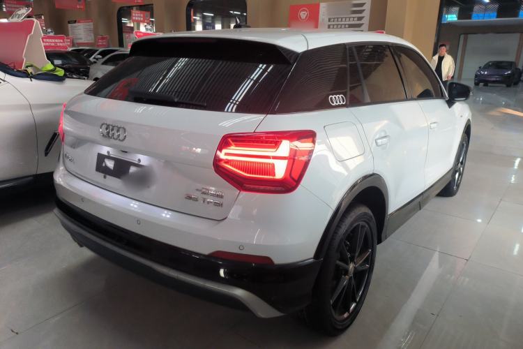 Used Audi Q2L 2021 35 TFSI Fashion Dynamic Model

