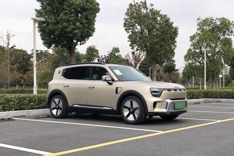 Used  #5 2024 Long-Range Journey Luxury Edition
