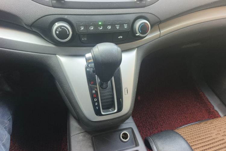 Used Honda CR-V 2012 2.0L two-wheel drive urban version
