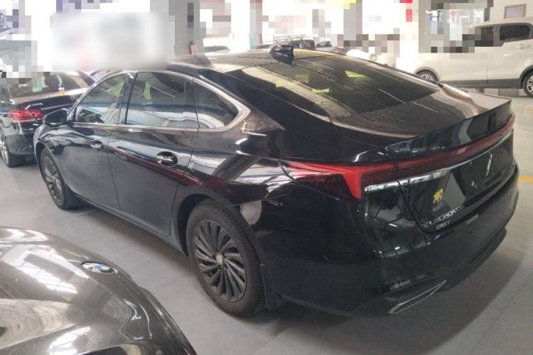 Used Buick LaCrosse 2025 28T Platinum Edition
